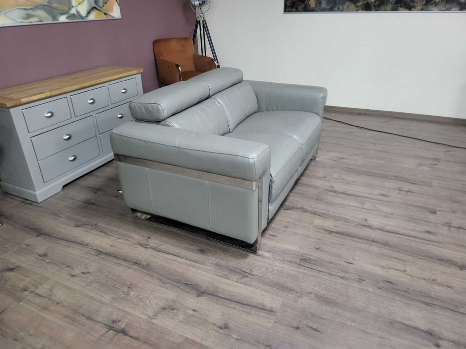 Сив кожен диван двойка Moreno с електрически релаксиращ механизъм