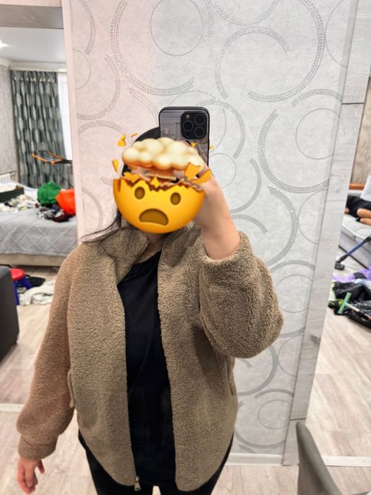 Продам женскую куртку