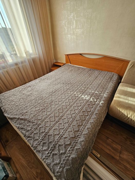 Кровать двуспальная