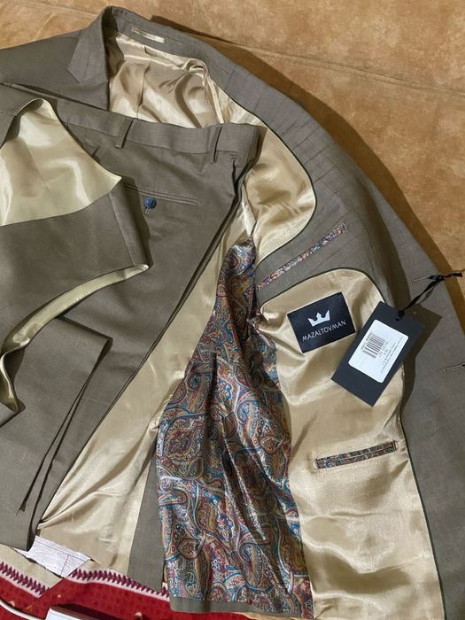 Костюм тройка. . . .