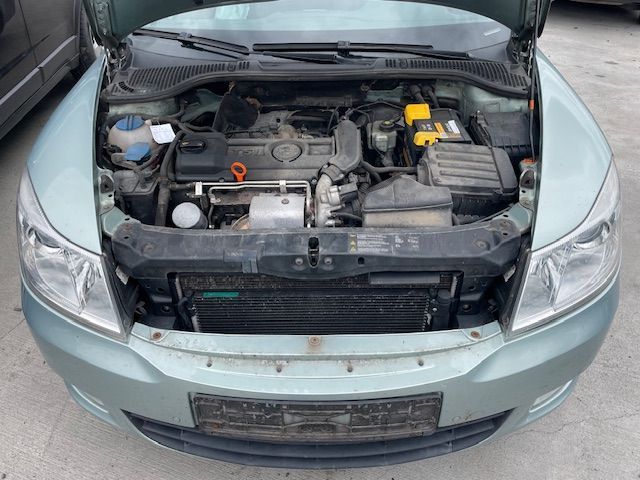 Dezmembrez Skoda Octavia 2 Facelift 1.4 TSI DSG cod CAXA