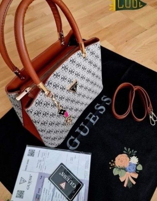 Geanta Guess, material textil, super calitate, logo metalic, saculet, etichetă incluse