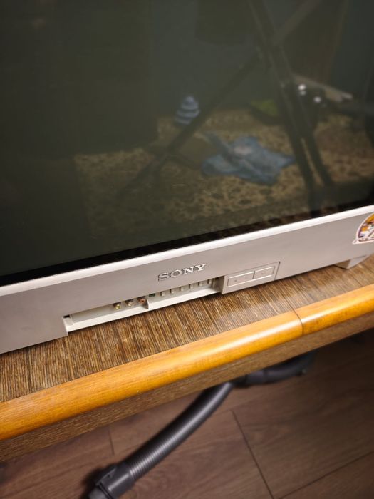 Продам Телевизор SONY TRINITRON