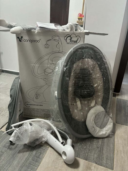 Продавам Електрическа люлка за бебе