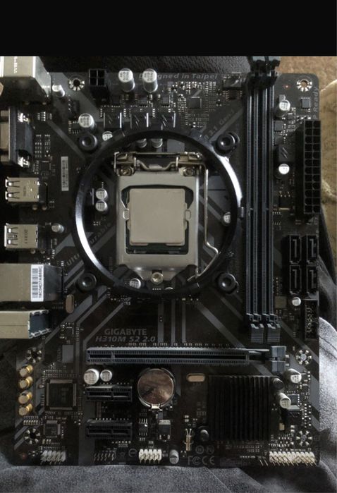 Процессор i5 9600kf и плата скулером