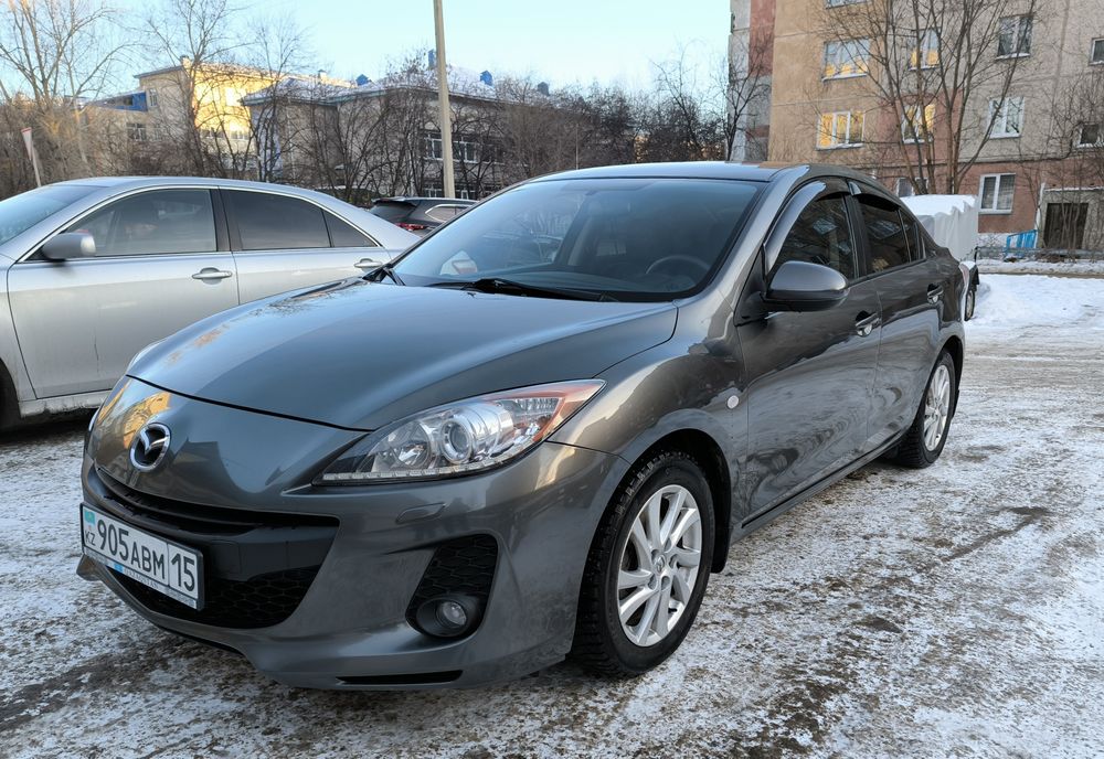 Мазда 3 2012 года. Срочно.