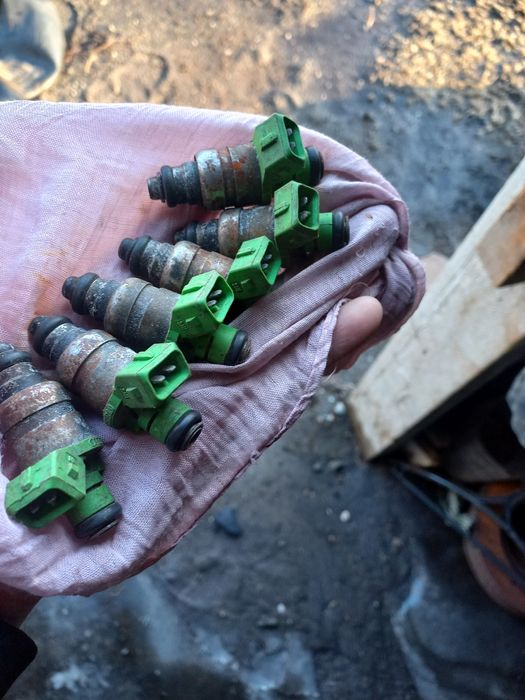 Продам форсунки на Ауди А6С5