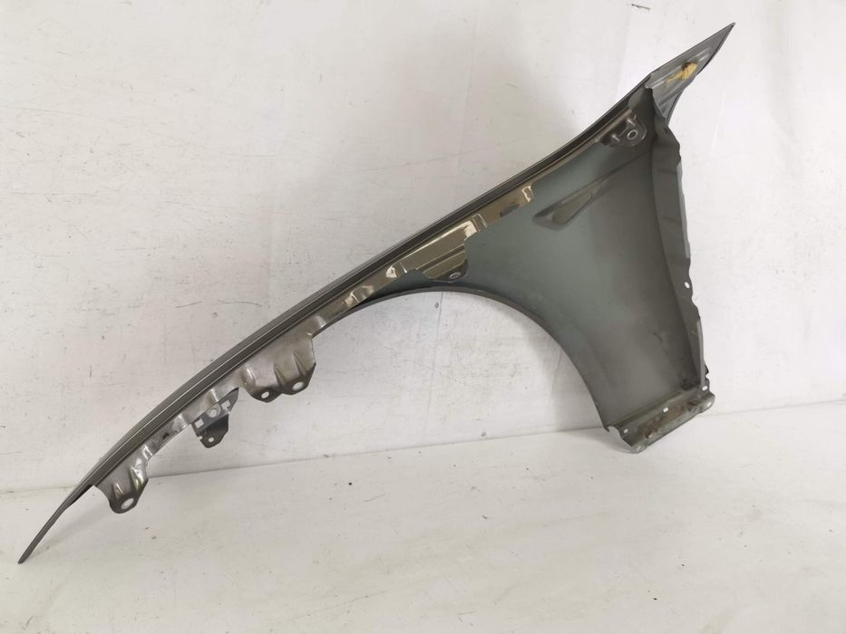 Десен преден калник на Тесла / Tesla Model S Оригинален, в добро състо