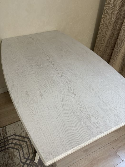 Продам стол и стулья