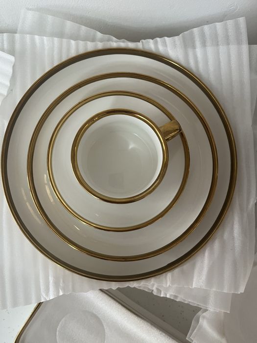 Сервиз 32 предмета на персон Белое/Золото