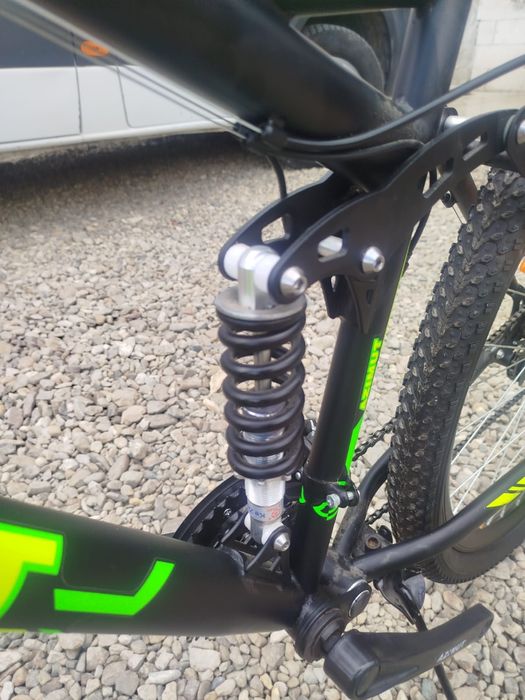 Bicicletă Full Suspension AZIMUT – Cadru Oțel, Suspensie Față-Spate, Frâne pe Disc, Stare Nouă