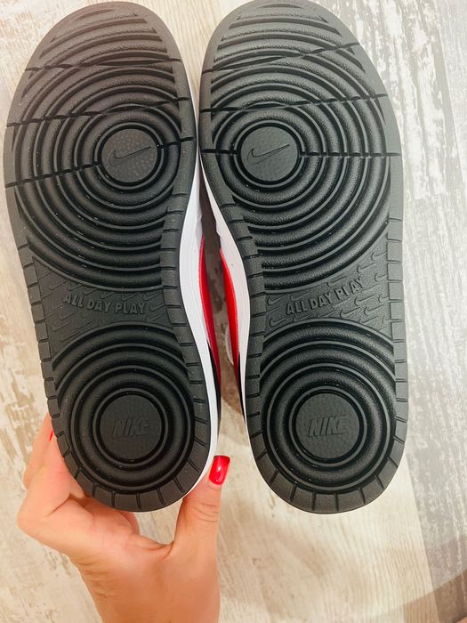 Нови!Кожени маратонки Nike