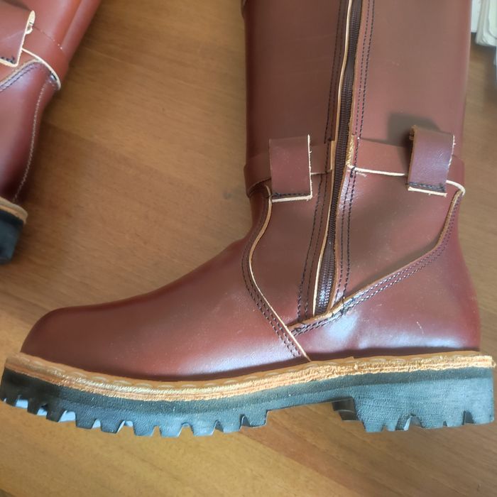 В продаже отличные зимние сапоги