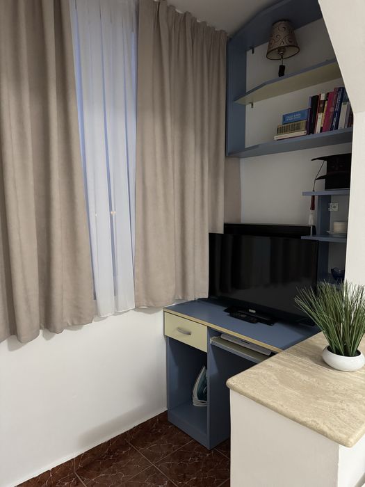 Inchiriez apartament