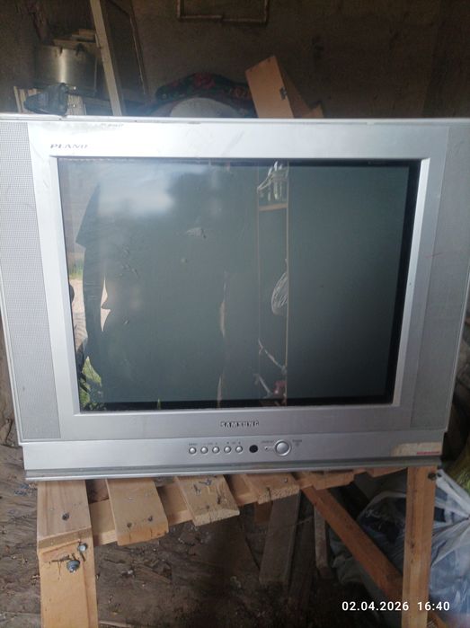 Продам телевизор