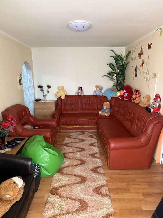 Vand Apartament mobilat !