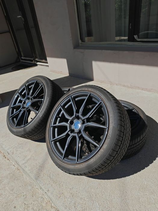 Jante R18 5x112 ET40 8J + anvelope Continental 225/40 R18 M+S