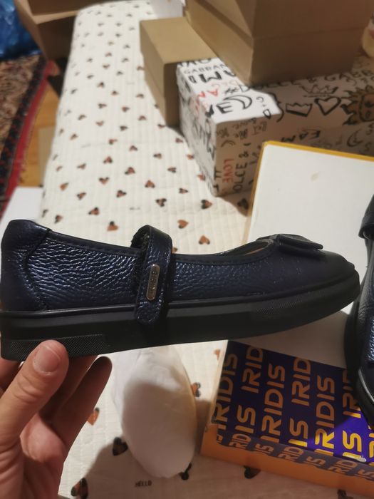 Продам детские туфли