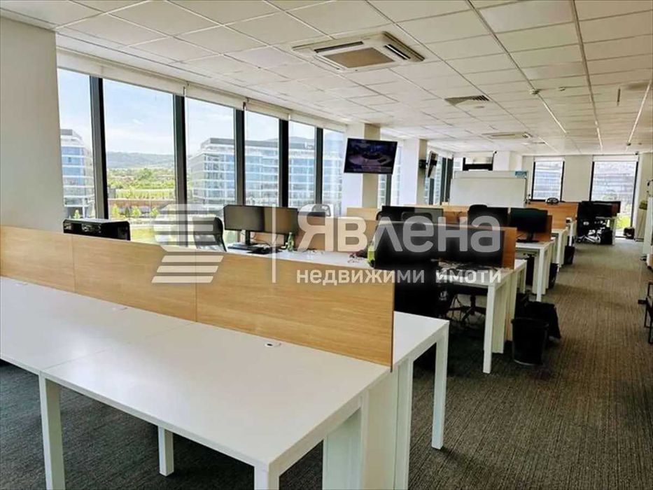 Дава се под наем Офис в София, Център - 627 кв.м за 7281.27 € - Снимка #12