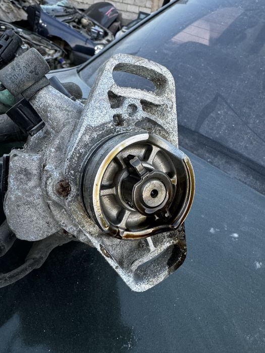 Трамблер на Mitsubishi 1.8