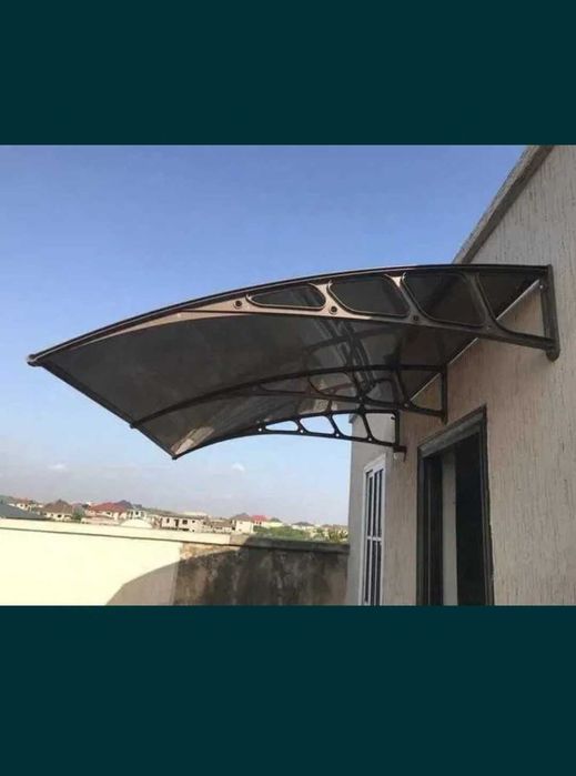 -Изработка и монтаж на алуминиеви и стъклени парапети,тенти и огради