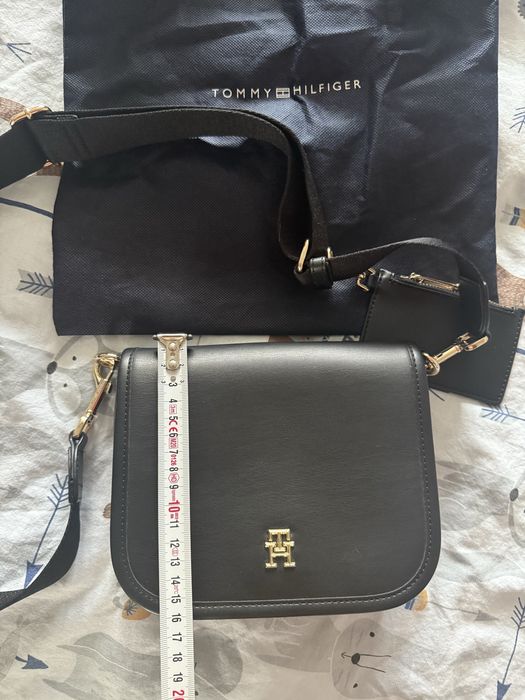 Дамска чанта TOMMY Hilfiger