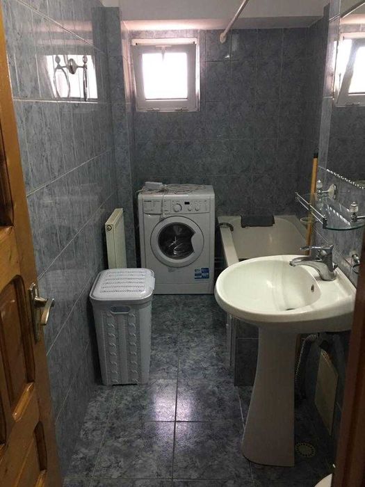Vând apartament 2 camere Buzau