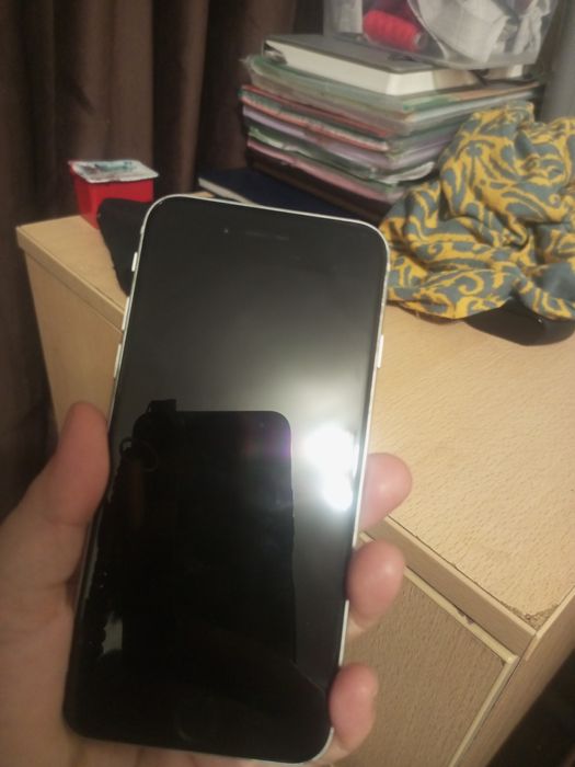 IPhone SE 2020 за 34990!