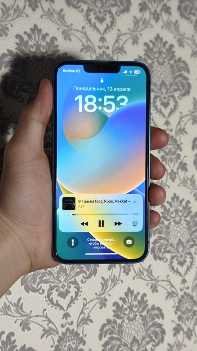 Продам iPhone 13 128gb
