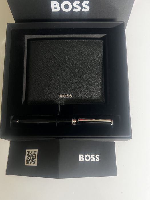 Комплект HUGO BOSS - Classic , химикалка и портфейл