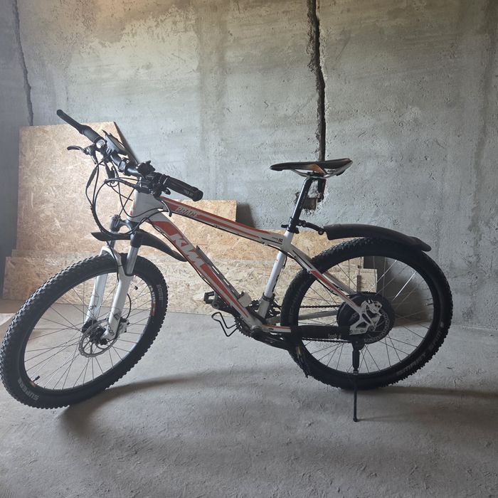 Bicicleta KTM E-bike E-race