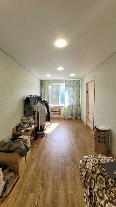 Продам 2-х ком. квартиру Царева 4