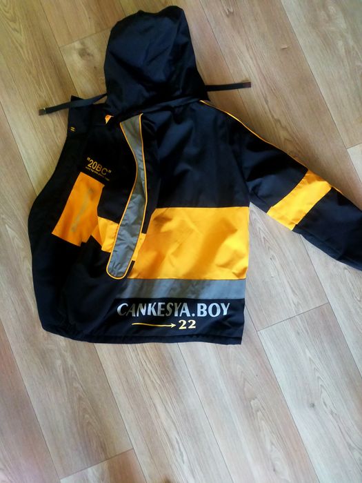 Подростковая осенняя куртка