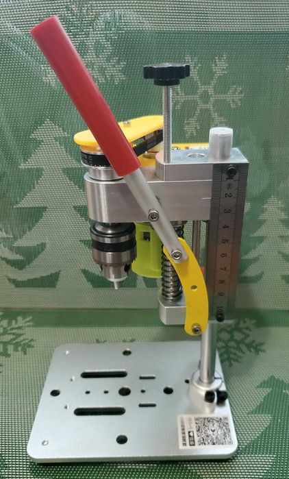 Мини-сверлильный станок