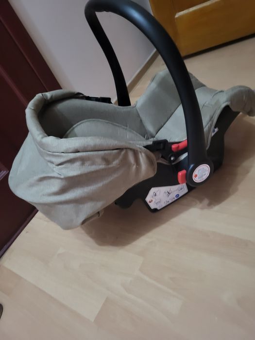 Детская коляска с автокреслом