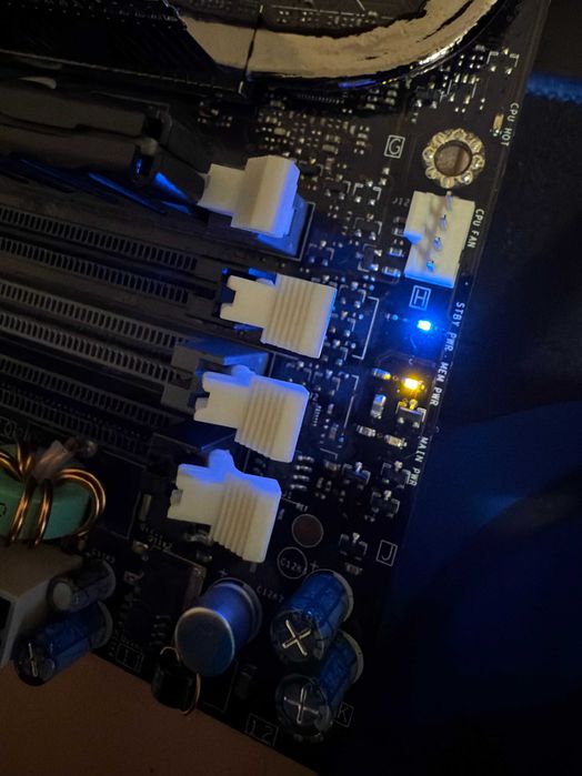 Дъно Дънна платка XFX nForce 790i Ultra SLI 775 НЕРАБОТЕЩО