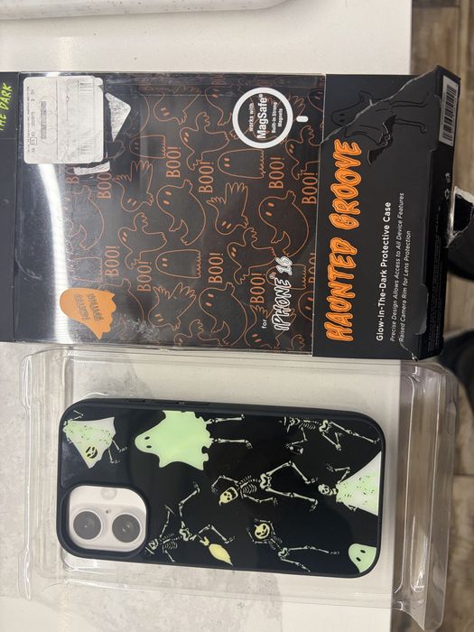 Калъф за iPhone 16