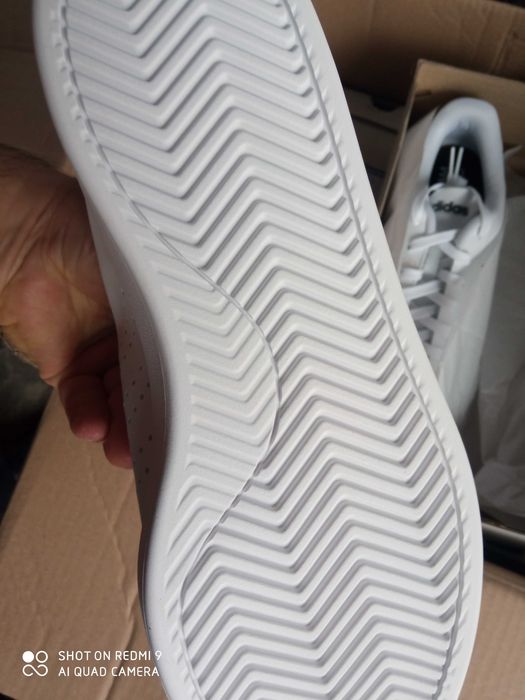 нови маратонки  адидас