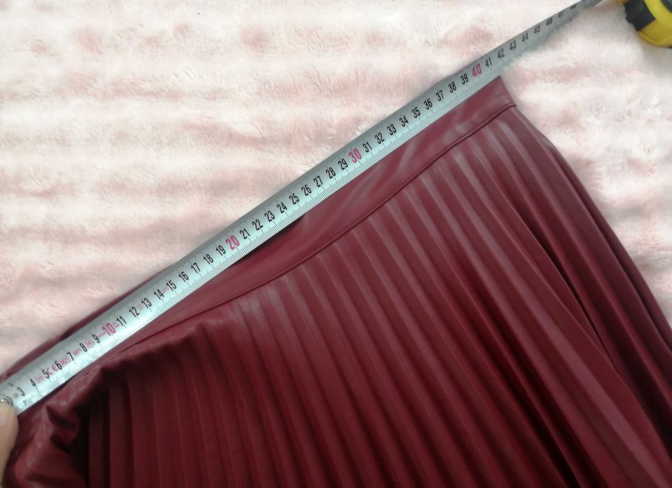 Червен кожен комплект костюм пола и блуза "Te amo" / "Те амо" размер L