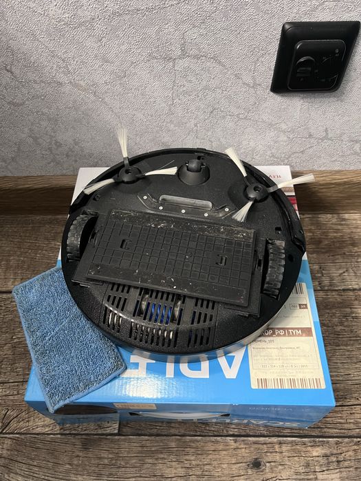 Робот пылесос. Scarlett. В отличном состянии.