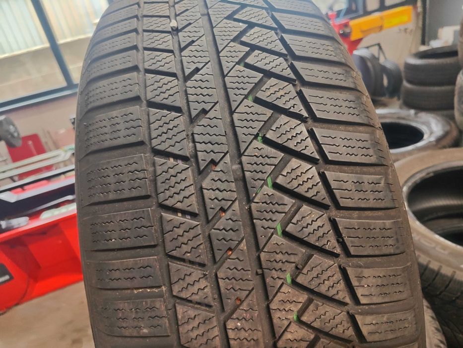 2бр. зимни гуми 255/55/19 Continental