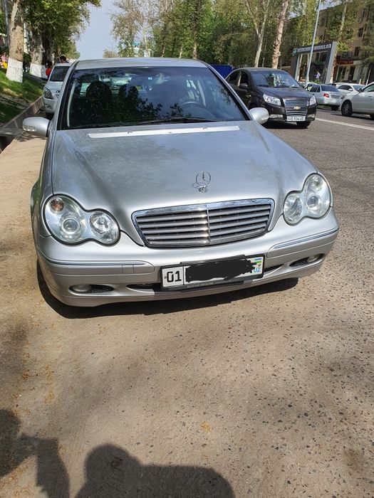 Продается mersedes w203 японка с мотором 112 2.6л. Год 2001.