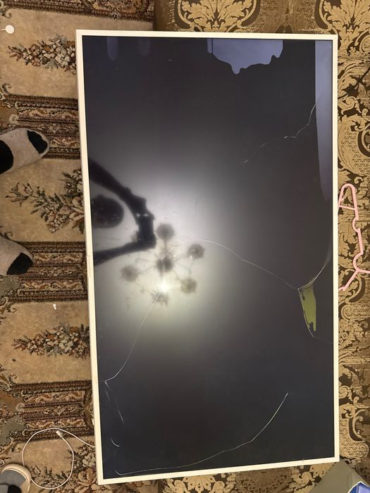 Продается телевизор Samsung. Матрица сломалась