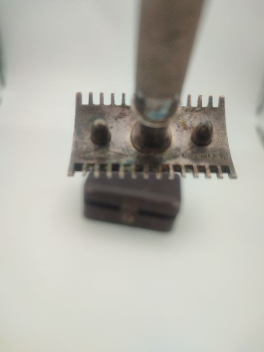 Оригинална винтидж самобръсначка Gillette, произведена в САЩ