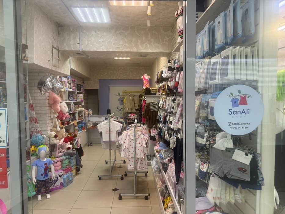Сдается половина бутика(Детский товар)