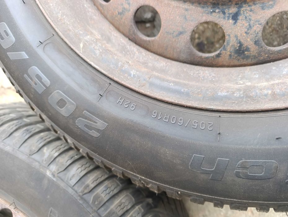 Зимни гуми BfGoodrich G-Force Winter 2 Go 205/60/16