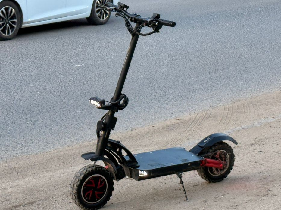 Kugoo b booster срочно!!!