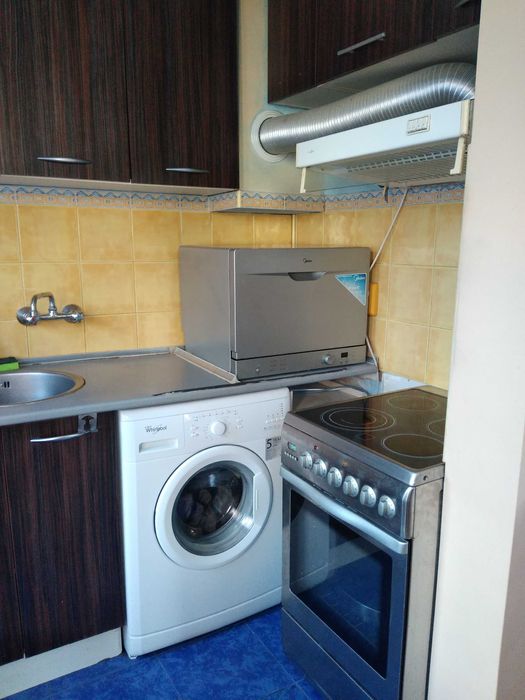 Дава се под наем Двустаен апартамент в Пловдив, Център - 50 кв.м за 321.3 € - Снимка #2