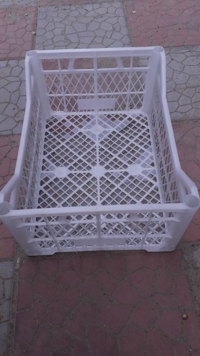 Пластмасовые ящики от мандаринов