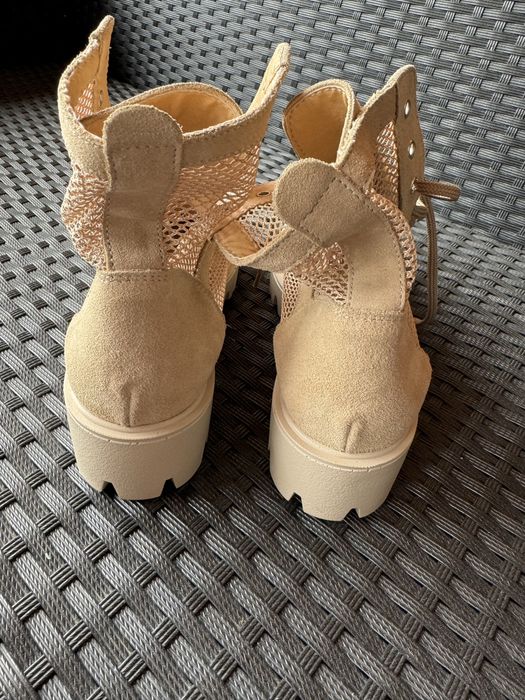 Bocanci de vara nr 37